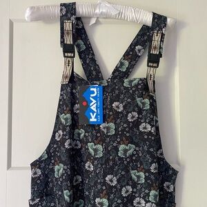 Kavu Sn Blas bib overalls in Wildflowers XL